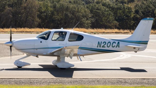 Cirrus SR-20 (N20CA)