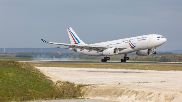 Airbus A330-200 (F-UJCS)