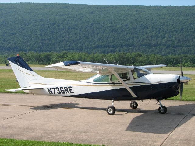 Cessna Skylane (N736RE)