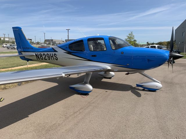 Cirrus SR-22 (N829HS)