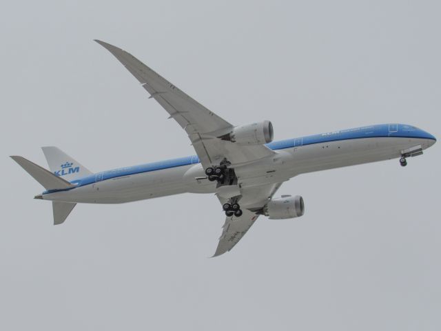 BOEING 787-10 Dreamliner (PH-BKC)