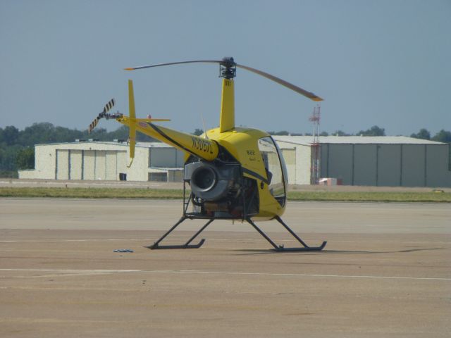 Robinson R-22 (N3067L)