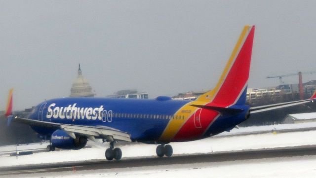 Boeing 737-800 (N8652) - 115pm landing on 1/15/2019 flight WN211