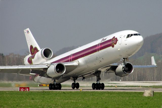 Boeing MD-11 (HS-TME) - 31. March 2005