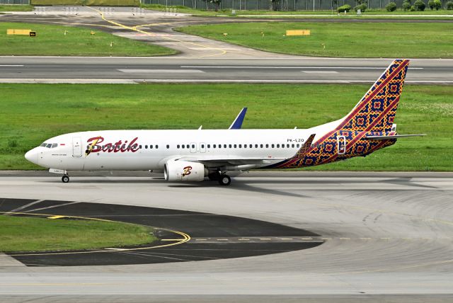 Boeing 737-800 (PK-LZO)