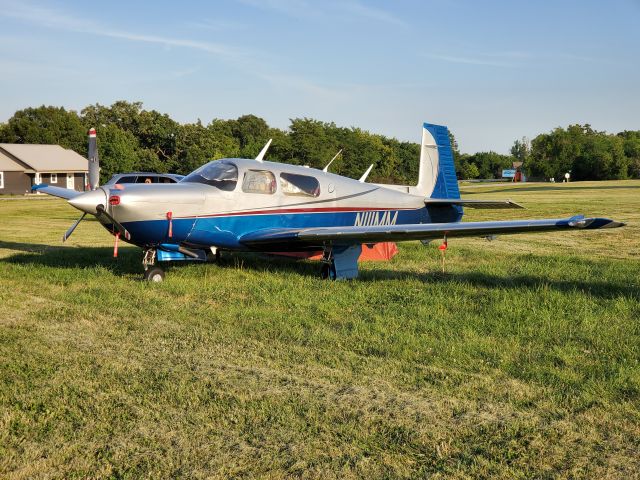 Mooney M-20 (N111MM) - Plane spotting at Skydive Chicago on 8/2/19