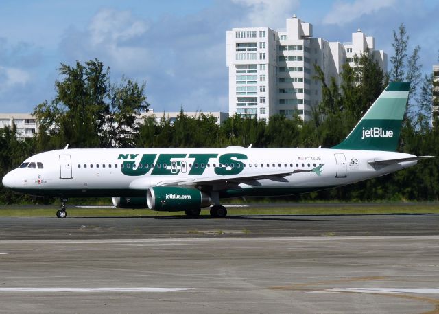 Airbus A320 (N746JB)