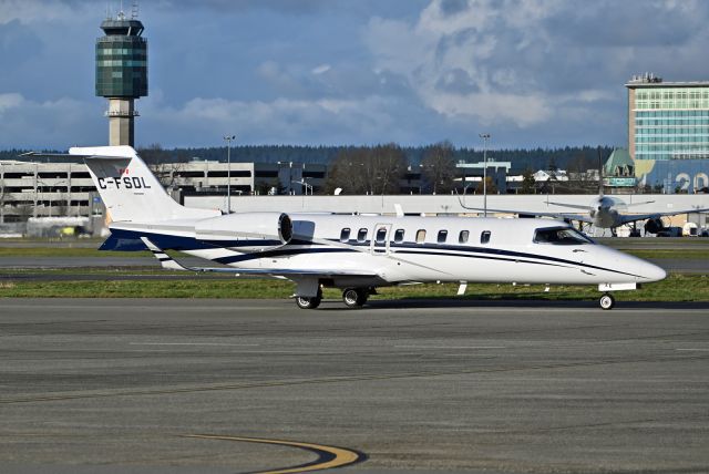 Learjet 45 (C-FSDL)