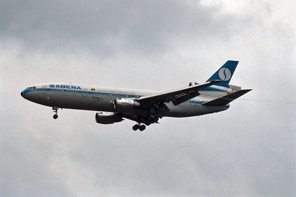 McDonnell Douglas DC-10 (OO-SLC) - Final Approach to Narita Intl Airport Rwy34 on 1988/05/25