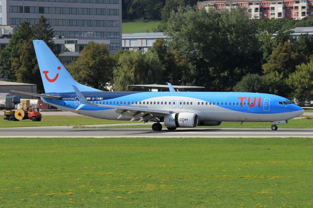 Boeing 737-800 (G-TAWC)