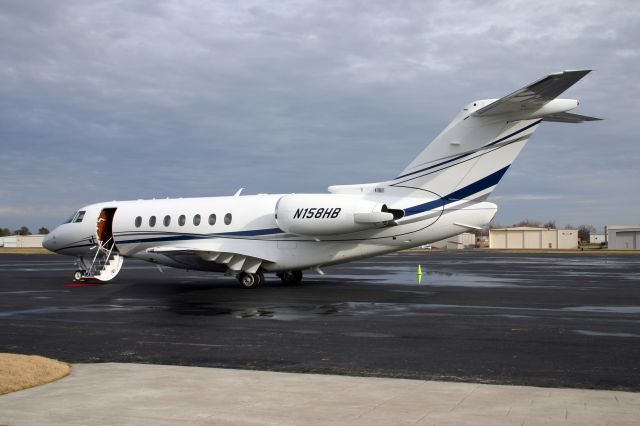 Hawker Beechcraft 4000 (N900ST) - temporary registration (N158HB) number still applied in photo