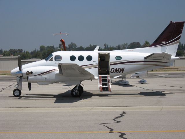 Beechcraft King Air 90 (N100MW) - PARKED AT FULLERTON