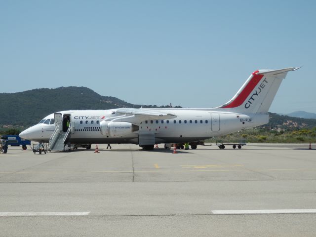 Embraer 170/175 (EI-RJF)