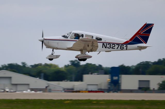 Piper Cherokee (N32761)