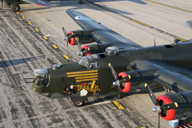 Consolidated B-24 Liberator (N224J)