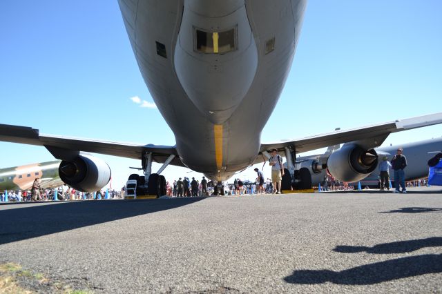 — — - USAF KC-135 based off a 707 at the Australian International Airshow 2013.