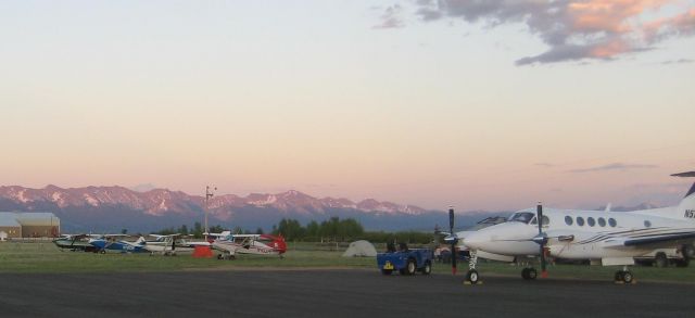 Beechcraft Super King Air 300 (N577BE)