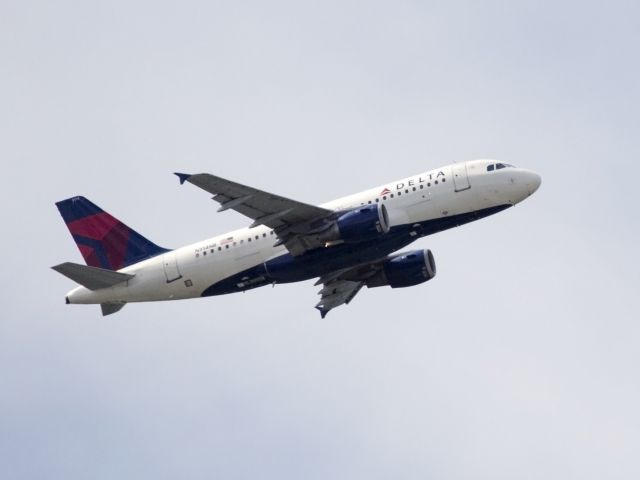 Airbus A319 (N314NB)