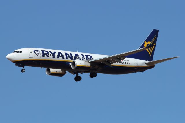 Boeing 737-800 (9H-QBK) - 18/11/2022:   Flight from Vienna on final to runway 21.