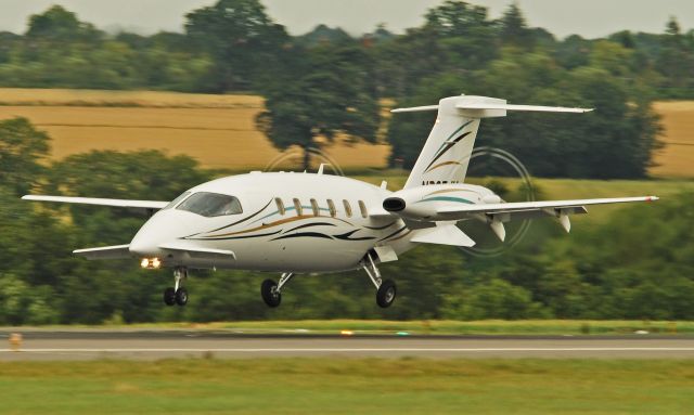 Piaggio P.180 Avanti (N785JH)