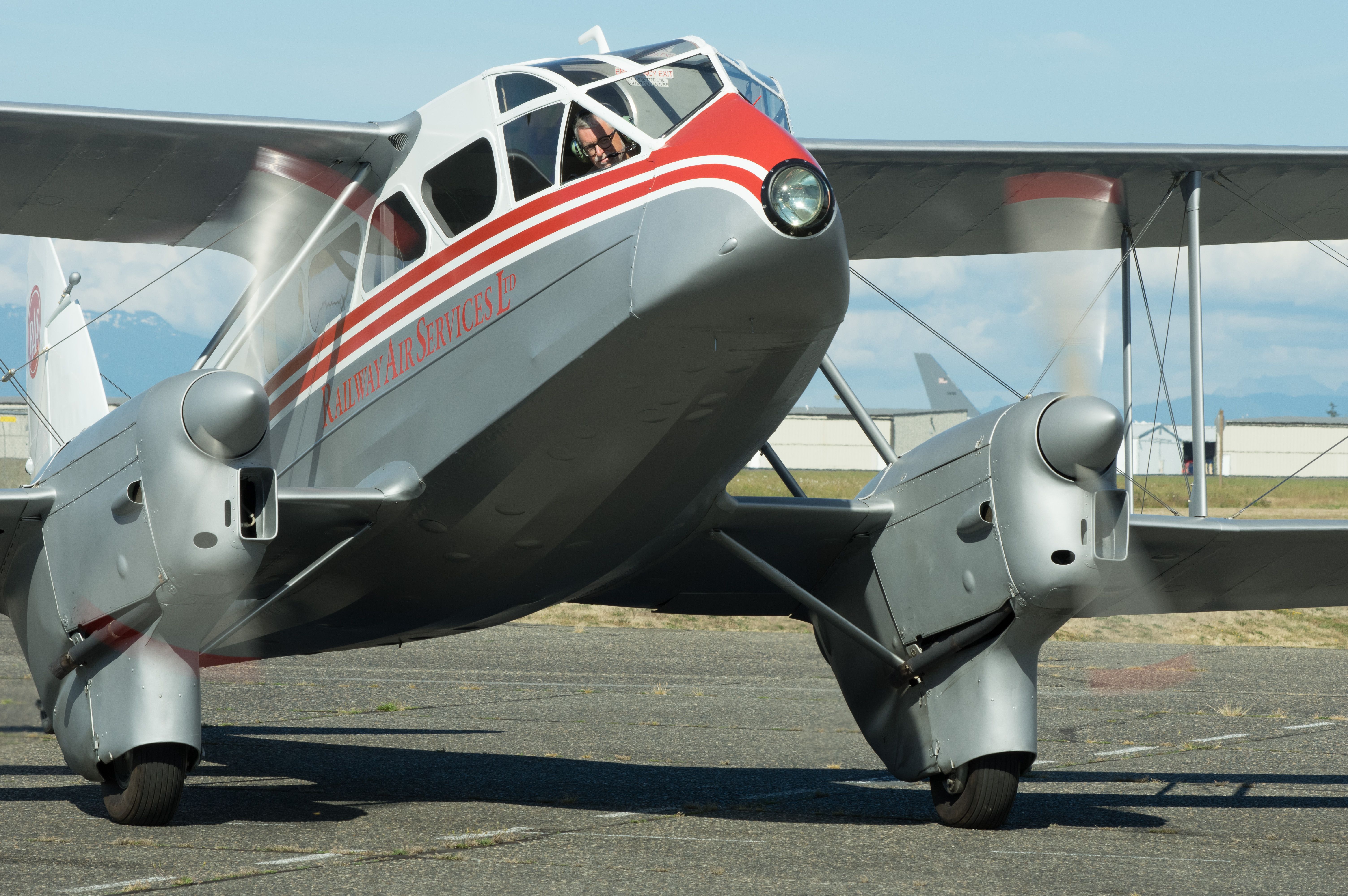 N683DH —