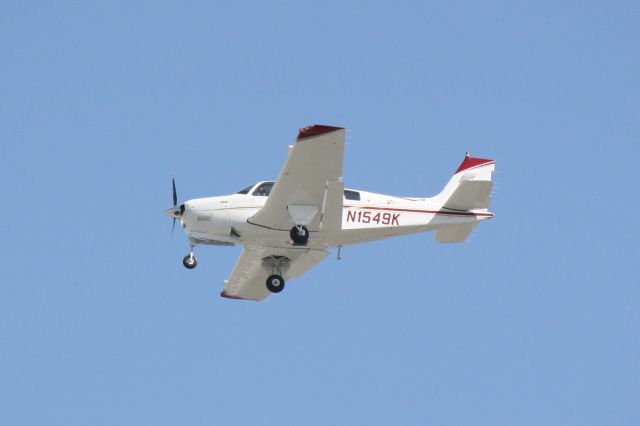 Beechcraft Bonanza (36) (N1549K) - Beechcraft Bonanza (N1549K) on approach to Sarasota-Bradenton International Airport