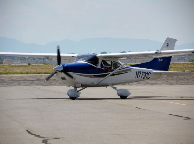 Cessna Skylane (N7791C)