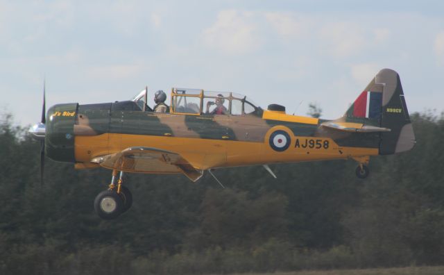 North American T-6 Texan (N99CV)