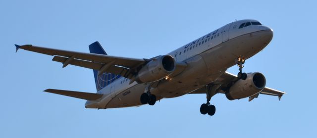 Airbus A319 (N851UA)