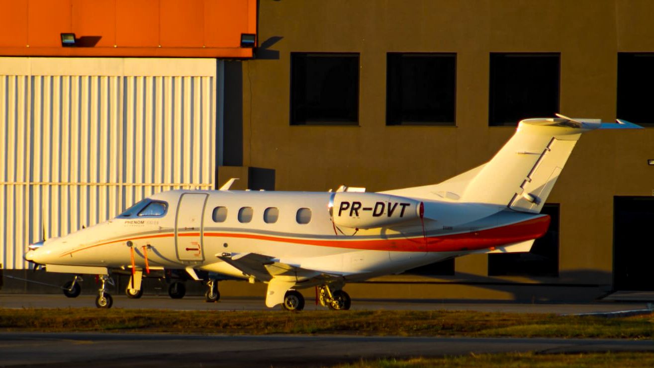 Embraer Phenom 100 (PR-DVT)