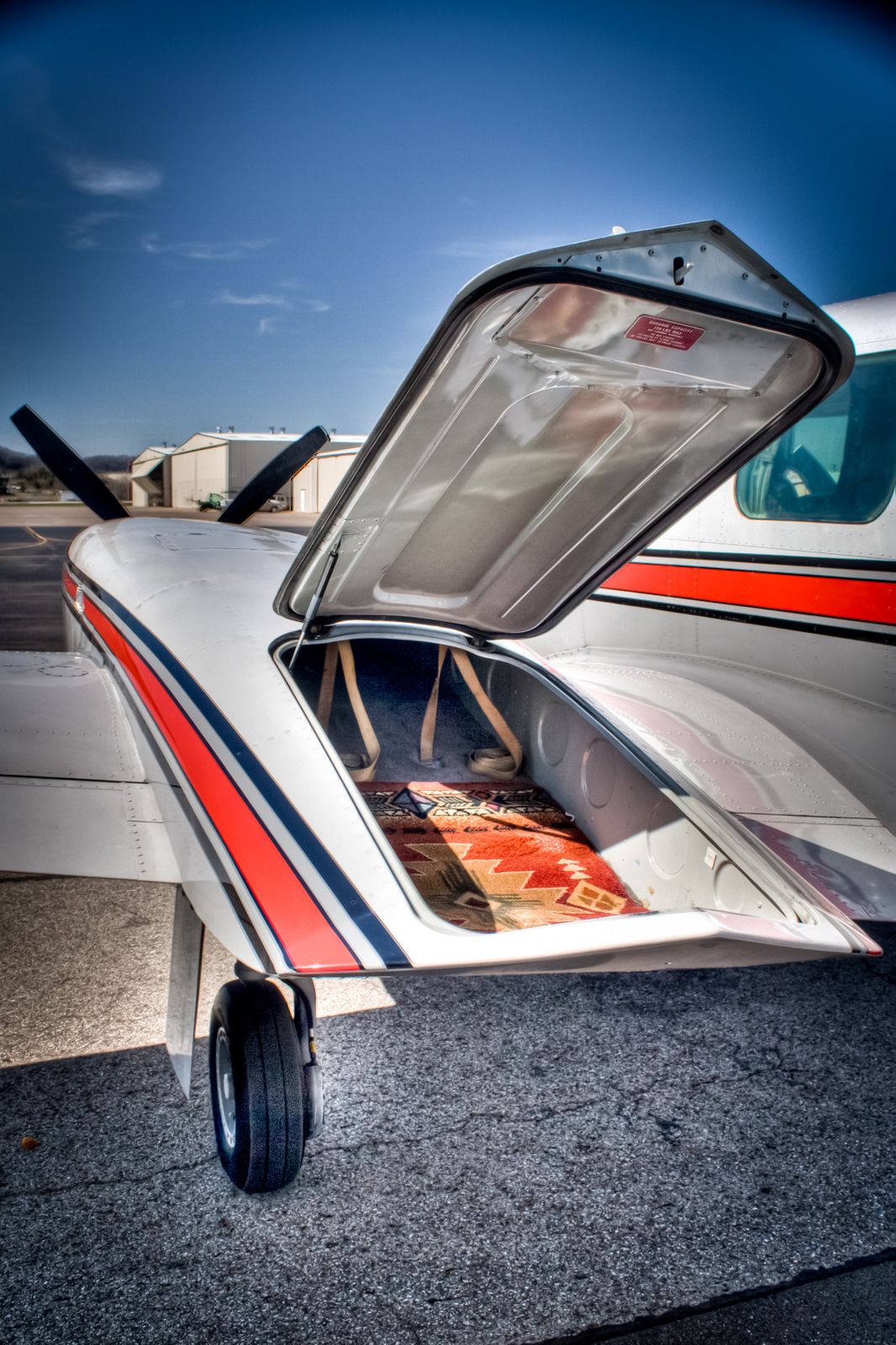 Piper Navajo (N114PR)