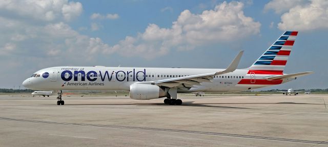 Boeing 757-200 (N174AA) - Oneworld Scheme