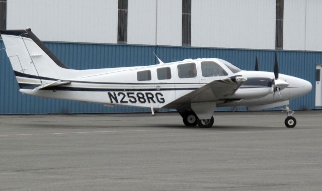 Beechcraft Baron (58) (N258RG)