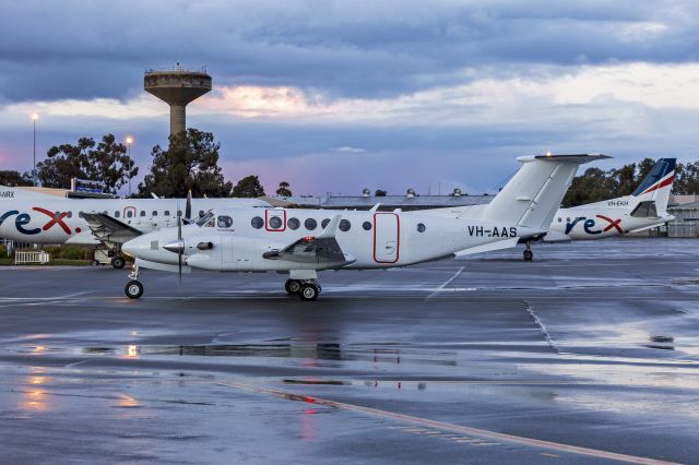 Beechcraft Super King Air 350 (VH-AAS) - Pel-Air (VH-AAS) Beechcraft King Air B350C taxiing at Wagga Wagga Airport