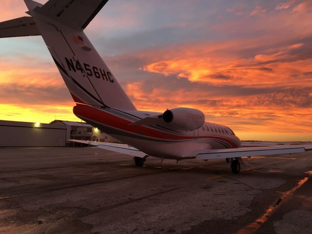 Cessna Citation CJ3 (N456HC) - Refueling with a gorgeous sunset 