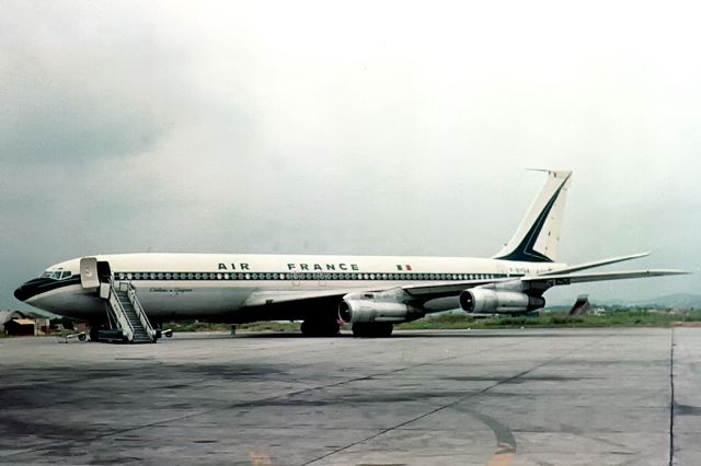 Boeing 707-100 (F-BHSA)