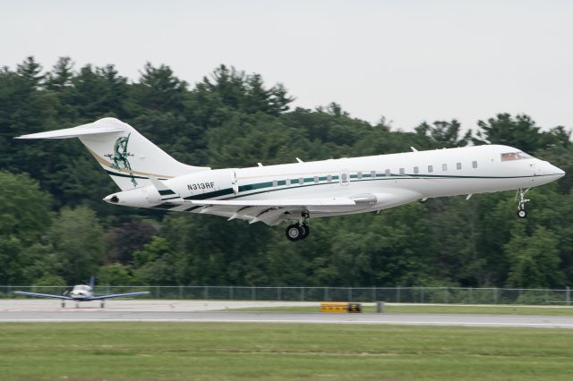 Bombardier Global Express (N313RF)