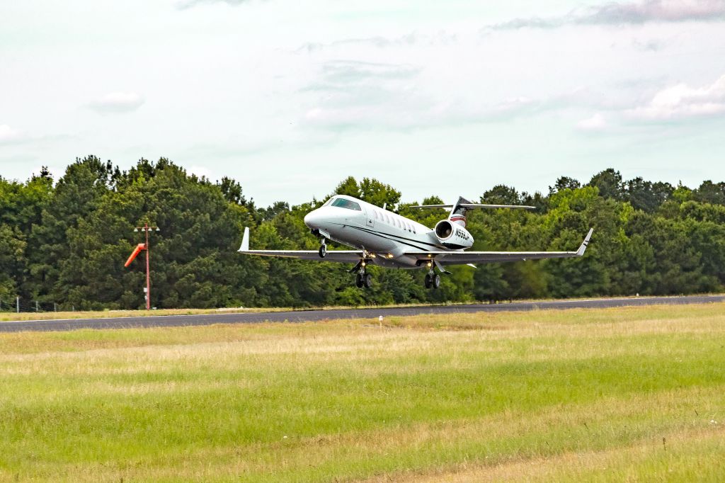 Learjet 45 (N556JP)