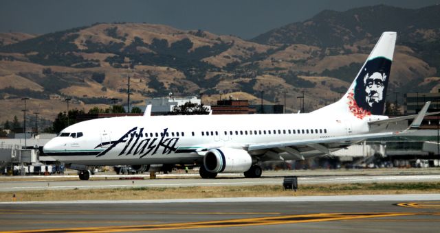 Boeing 737-700 (N529AS) - Landing rollout, 30L 05-20-2013