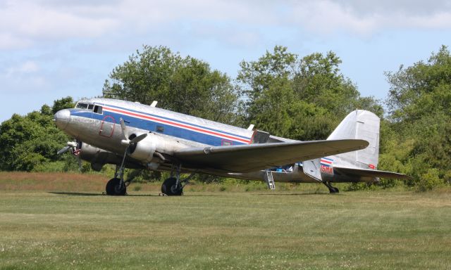 Douglas DC-3 (N15MA)