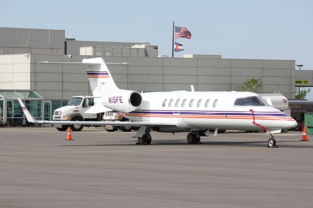 Learjet 45 (N15FE)