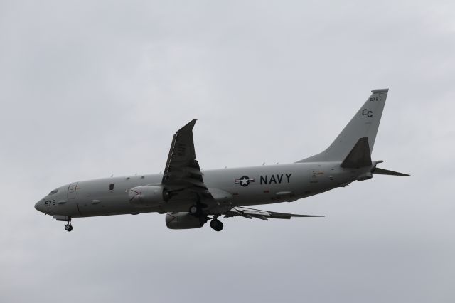 Boeing 737-800 (N572) - P-8 Poseidon on it's first of 3 touch-and-go landings.