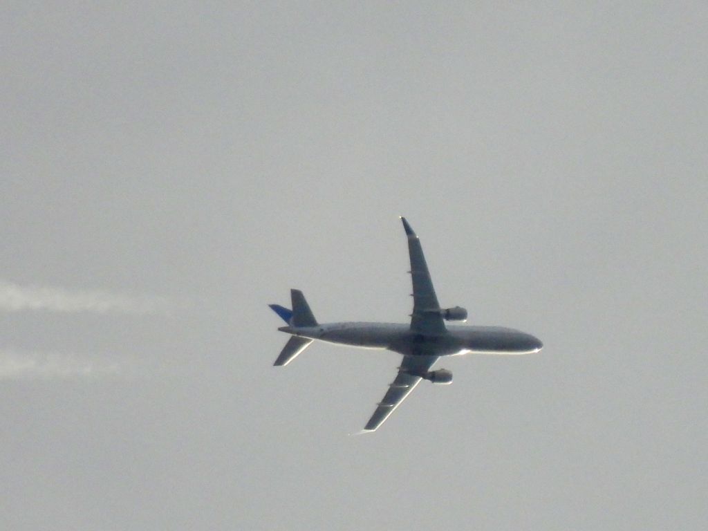 Embraer 175 (N204SY) - SKW4690br /BHM-DENbr /02/01/2025