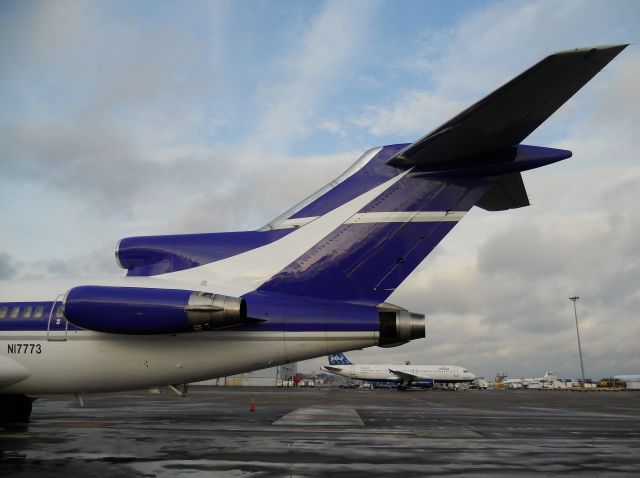 BOEING 727-200 (N17773)