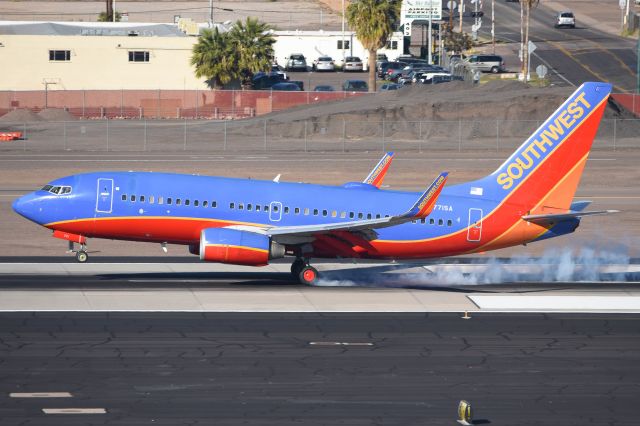 Boeing 737-700 (N771SA)