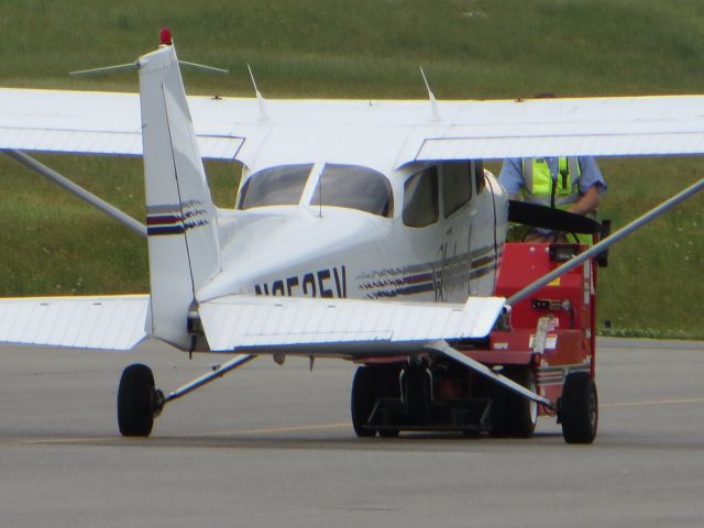 Cessna Skyhawk (N9525V)