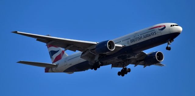 Boeing 777-200 (G-YMMI) - phoenix sky harbor international airport BA289 10SEP21