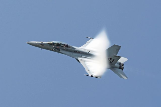 McDonnell Douglas FA-18 Hornet (16-5887) - An F/A-18F, 165887/AD 206, cn F047, from VFA-106 Super Hornet Tac Demo Team, NAS Oceana performing at the 2015 Cleveland National Air Show at Burke Lakefront Airport (KBKL) on 6 Sep 2015.