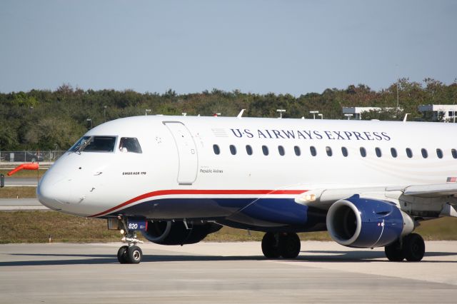 Embraer 170/175 (N820MD) - US Air Flight 3346 operated by Republic (N820MD) arrives at Sarasota-Bradenton International Airport following a flight from Reagan National