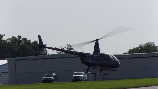 Robinson R-44 (N808WH)